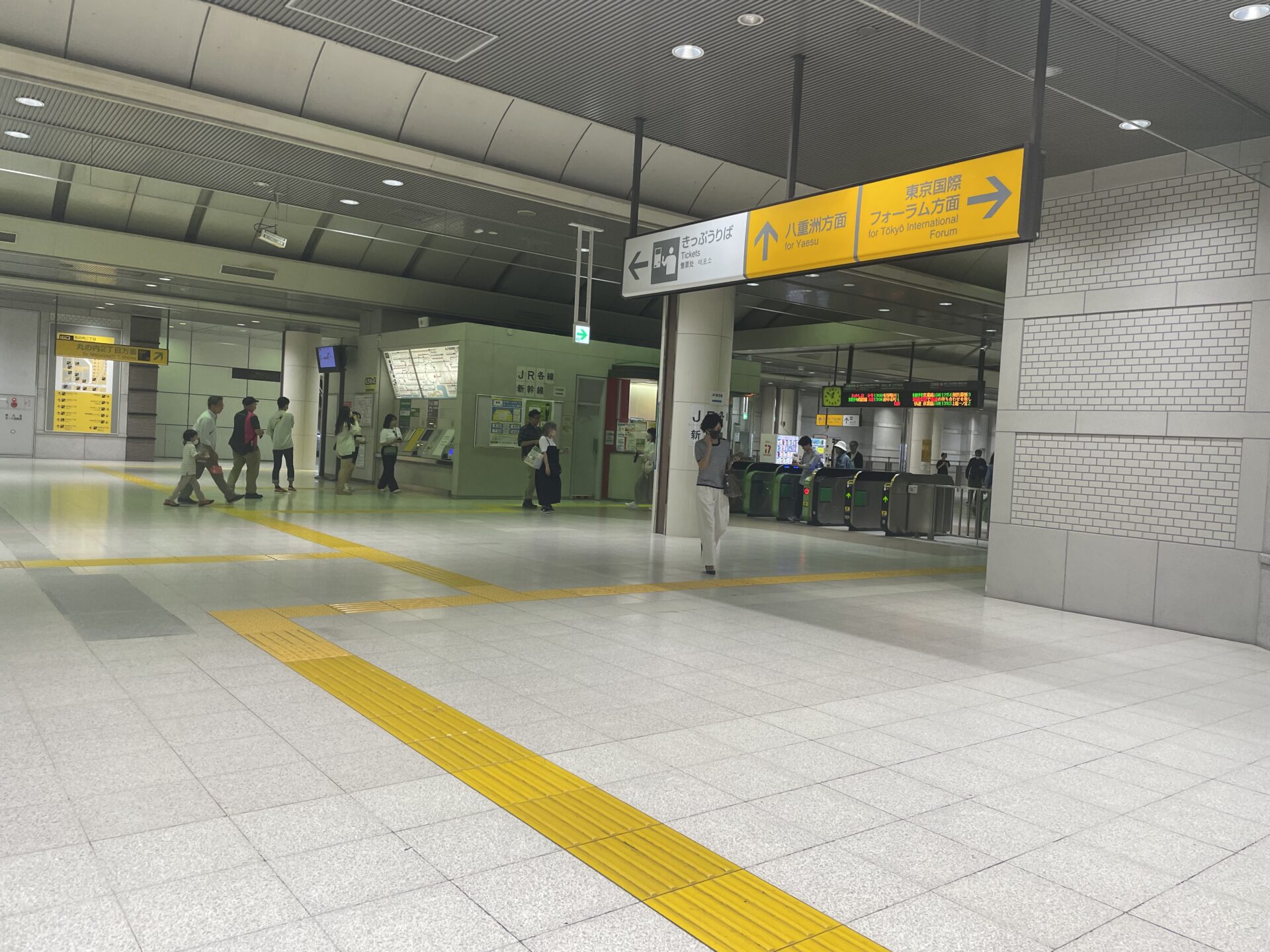 JR京葉線東京駅の改札